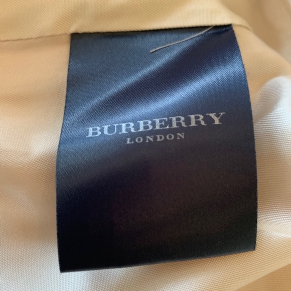 BURBERRY LONDON Belted Pale Pink Trench Coat - Picture 10 of 12